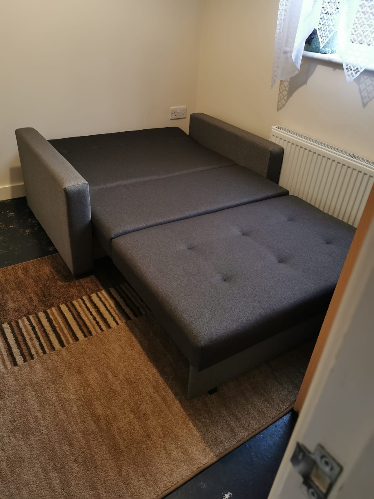 2 SEATER SOFA BED SMART II 137CM CHOICE OF COLORS / SPRINGS + FOAMDimensions :- width 137 cm- height 85 cm- depth 95 cm- area sleeping 113/195 cm(no possibility to change dimensions) +/- 3The sofa is made on a wooden skeleton, the seat uses corrugated spr