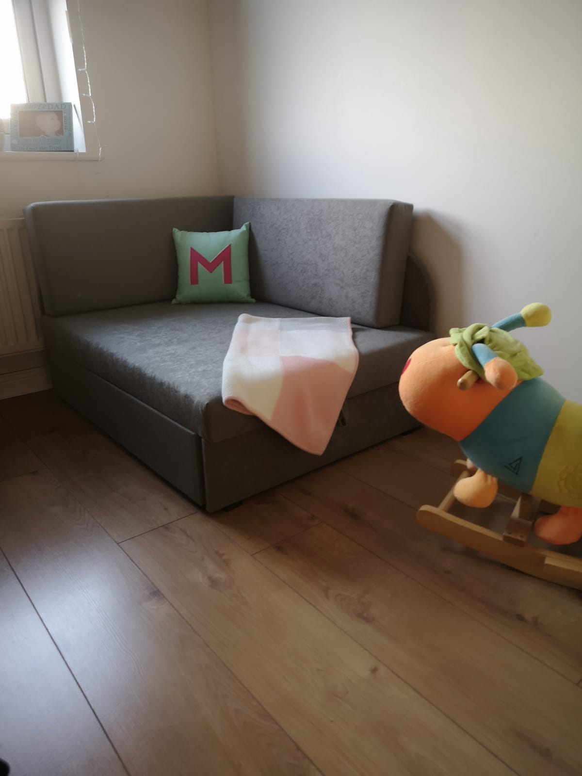 UNIVERSAL CORNER SOFA BED KUBUS CUBE GREY Children roomTHIS MODEL IS UNIVERSAL WHICH MEANS YOU CAN CHOOSE CORNER SIDE DURING ASSEMBLYCHILDREN CORNER SOFA BEDSOFKA NAROZNIK TAPCZANIK DZIECIECY - depth 77 cm- width 106 cm- height with bacon 50 cm- 75 x 175