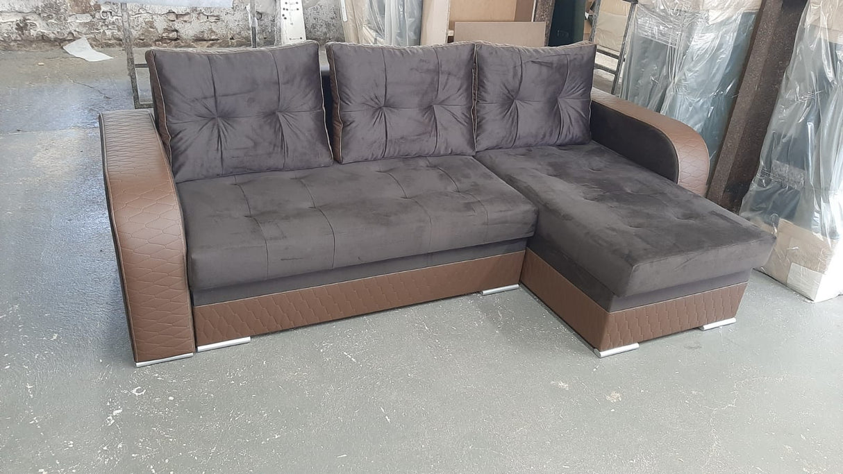 CORNER SOFA BED SAM BROWN MONOLITH STAIN RESISTANT FABRIC 236CM 2X STORAGE SPACE universal RIGHT/LEFT CORNER / BONELL SPRINGS + FOAMTHIS MODEL IS UNIVERSAL WHICH MEANS YOU CAN CHOOSE CORNER SIDE DURING ASSEMBLY 3x PILLOWS INCLUDED2X STORAGE SPACE BONELL S