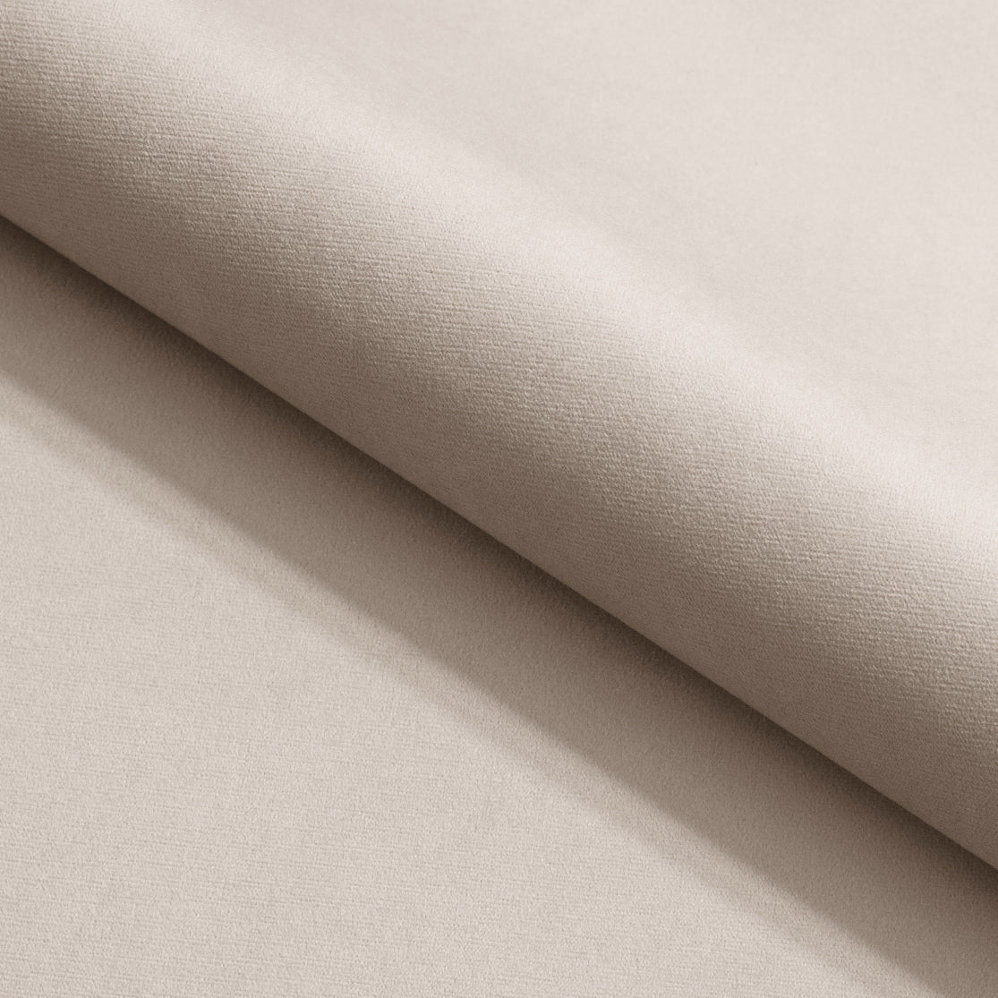 MONE 3+1+1 BEIGE SOFA AND 2 ARMCHAIRS EASY CLEAN FABRIC JASMINE 22 / BONELL SPRINGS + FOAMSofa dimensions: sleeping area 135/191 cm width 221 cm depth 96 cm height to the seat 44 cm height of the legs 13 cmChair dimensions: width 90 cm seat width 60 cm he