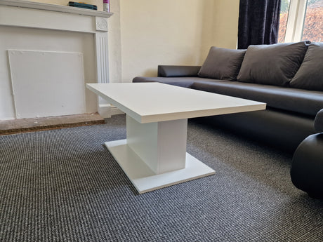COFFEE TABLE BRISTOL WHITE 110X60CMTable dimensionwid. 110 cm / dep. 60 cm / height 43 cmExecution: base made of white laminated board, 16mm thick The table top is 28mm thick, white.Anna Furniture