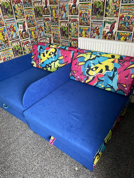 CORNER SOFA BED LONDON 2316/1115/60 252CM 2X STORAGE SPACE STAIN RESISTANT EASY CLEAN FABRIC / BONELL SPRINGS + FOAM252X167CMSLEEPING AREA 200X140CMFABRIC:CASABLANCA + FAUX LEATHERFEATURES:2X STORAGE CONTAINERSGLASS SHELFSTAIN RESISTANT FABRICBONELL SPRIN