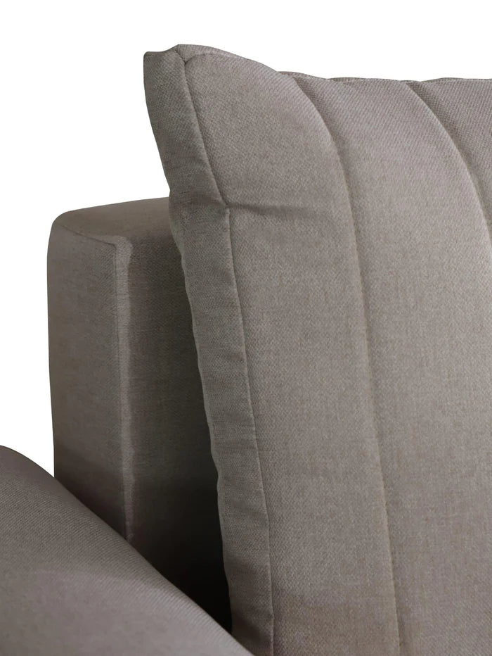 CORNER SOFA BED MALIBU 248CM MALMO 41 / UNIVERSAL RIGHT/LEFT CORNER / FOAMTHIS MODEL IS UNIVERSAL WHICH MEANS YOU CAN CHOOSE CORNER SIDE DURING ASSEMBLYMADE IN MALMO FABRIC CLICK HERE3x PILLOWS INCLUDED1X STORAGE SPACEDIMENTIONS:Corner width: 244cmDepth: