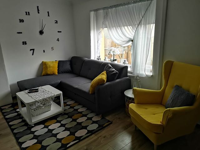 CUSTOMER POHOTOS & REVIEWSVISIT AND LIKE OUR FACEBOOK PAGEAnna Furniture