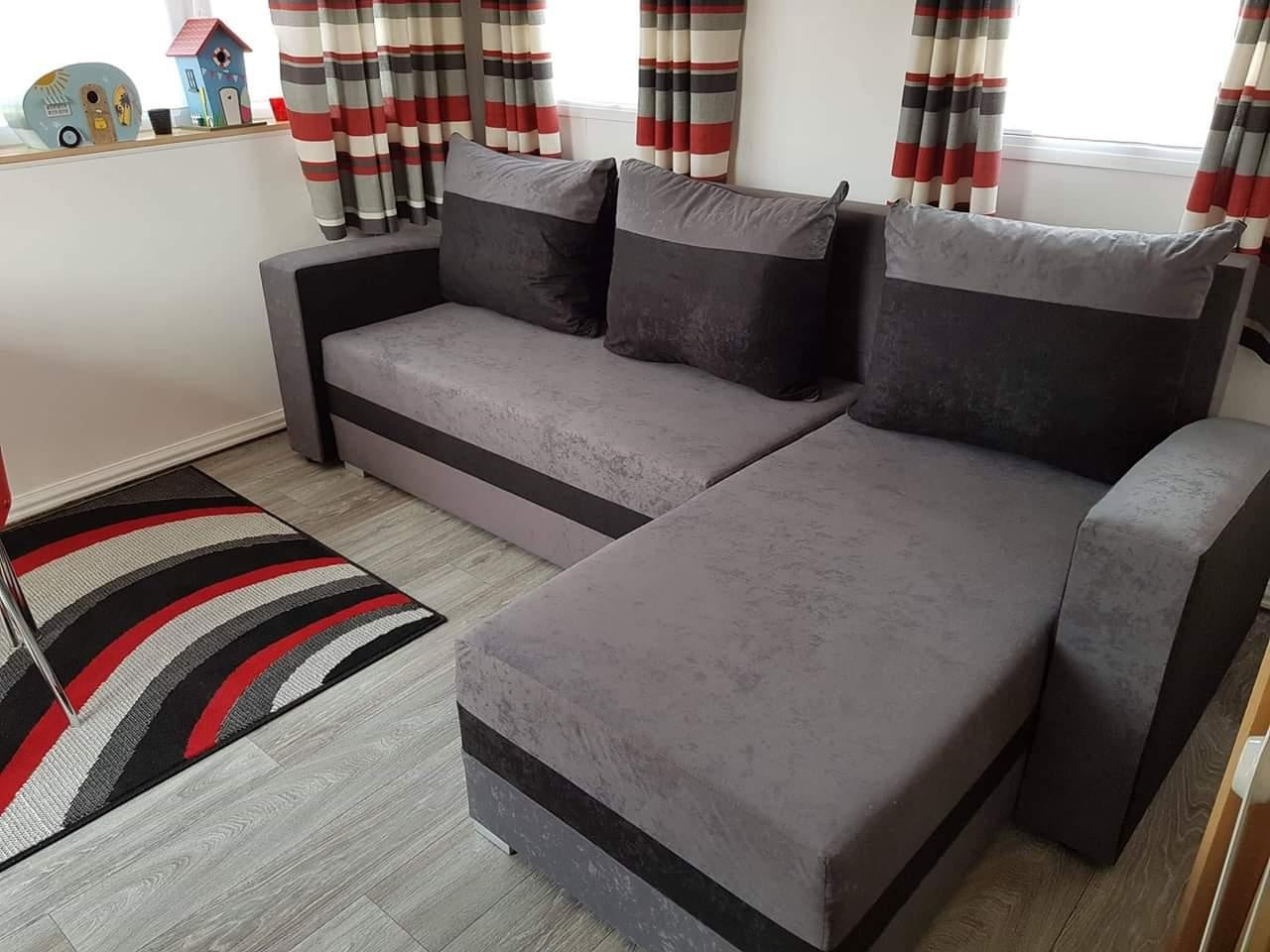 CUSTOMER POHOTOS & REVIEWSVISIT AND LIKE OUR FACEBOOK PAGEAnna Furniture