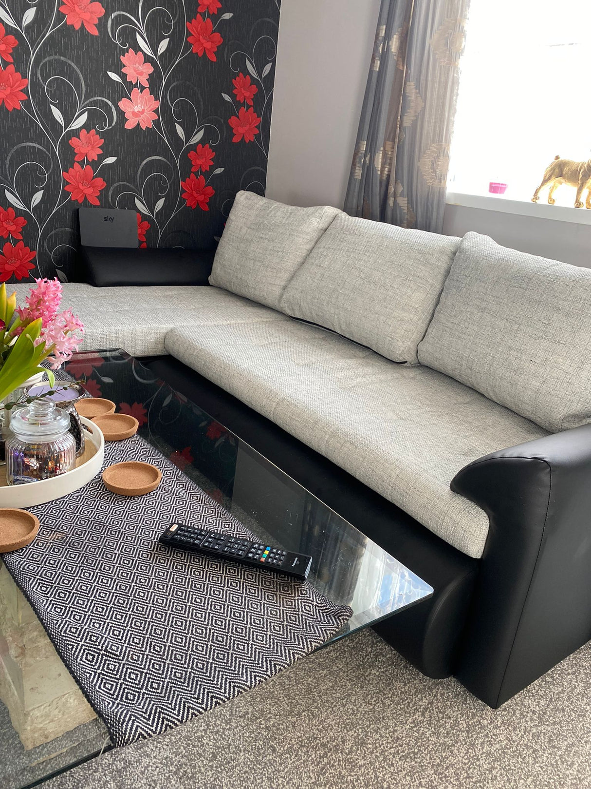 CORNER SOFA BED PRADO LAWA 9/11 226CM / SPRINGS + FOAMSEAT AND CUSHION MADE IN LAWA FABRIC CLICK HERE BOTTOM AND SIDES MADE ON FAUX LEATHER SOFT CLICK HERECORNER SOFA BED PRADADIMENSTIONS:WIDTH: 226cmDEPTH: 152CMHEIGHT: 85CMPACKED WEIGHT/DIMENTIONS 1/3 23