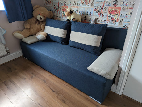 SOFA BED VERA 197CM CHOICE OF COLOR / FOAMMADE IN INARI FABRIC CLICK HEREThe couch is made of high-quality materials. Its solid frame is made of solid wood and furniture board.The seat and backrest are made of first-class foam, which makes it relatively r