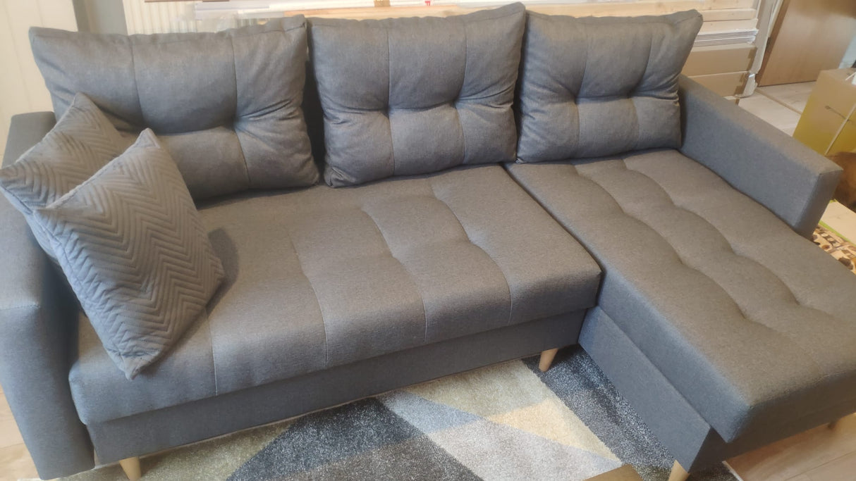 CORNER SOFA BED BRIAN 2X STORAGE SPACE MALMO 95 222x140cm universal RIGHT/LEFT CORNER / BONELL SPRINGS + FOAMTHIS MODEL IS UNIVERSAL WHICH MEANS YOU CAN CHOOSE CORNER SIDE DURING ASSEMBLYMADE IN MALMO FABRIC CLICK HERE3x PILLOWS INCLUDED2X STORAGE SPACEWO