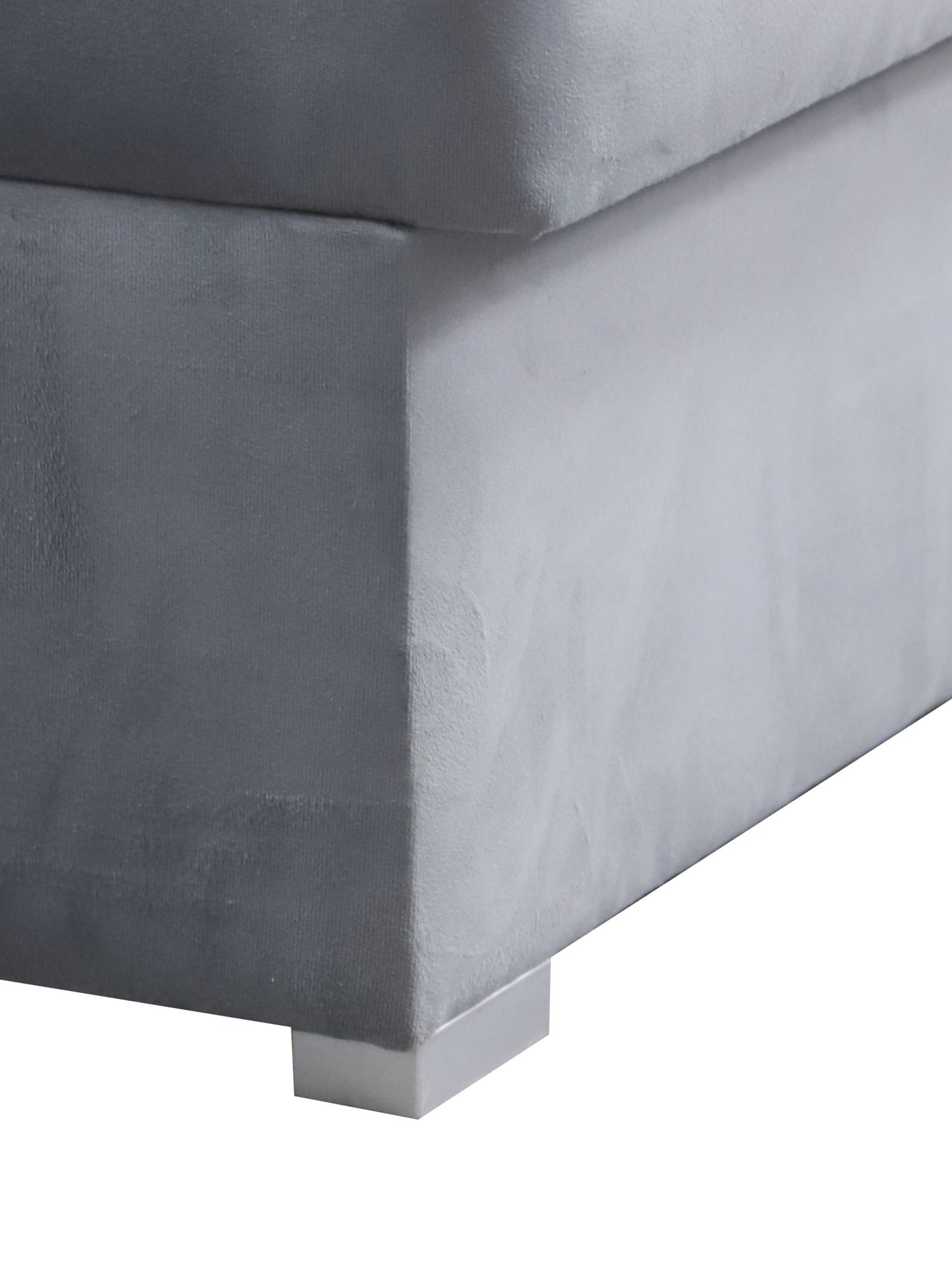 UNIVERSAL CORNER SOFA BED LORD 244cm 2X STORAGE SPACE CHOICE OF COLORS / FOAMTHIS MODEL IS UNIVERSAL WHICH MEANS YOU CAN CHOOSE CORNER SIDE DURING ASSEMBLY3x PILLOWS INCLUDED2X STORAGE SPACEMADE IN MANILA FABRIC CLICK HERE2X STORAGE SPACEManila are charac