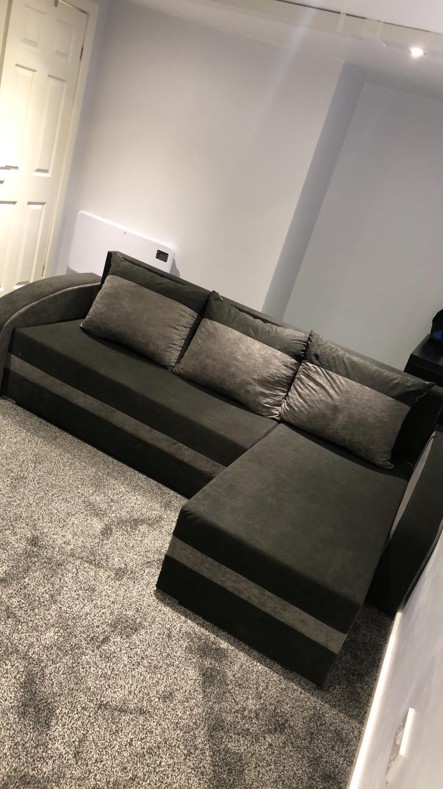 CUSTOMER POHOTOS & REVIEWSVISIT AND LIKE OUR FACEBOOK PAGEAnna Furniture